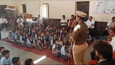 मारवाड़ जंक्शन: मारवाड़ जंक्शन के बाढ़सा गांव सरकारी विद्यालय में मारवाड़ थाना पुलिस ने चलाया जागरूकता अभियान