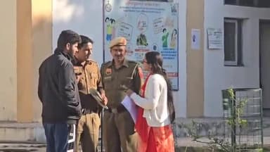 झज्जर: झज्जर में रेलवे ट्रैक पर रेल की चपेट में आने से व्यक्ति की हुई मौत, रेलवे पुलिस ने कराया पोस्टमार्टम