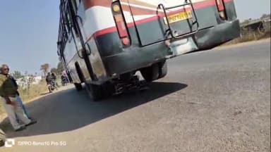 नागौद: सितपुरा गांव के पास बस की टक्कर से बाइक सवार युवक घायल