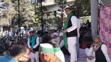 जिला गौतमबुद्धनगर उत्तर प्रदेश में संयुक्त किसान मोर्चा के बैनर तरह चल रहे धरना प्रदर्शन शामिल हुए।Participated in the ongoing dharna demonstrations under the banner of Samyukta Kisan Morcha in Gautam Budh Nagar district, Uttar Pradesh.