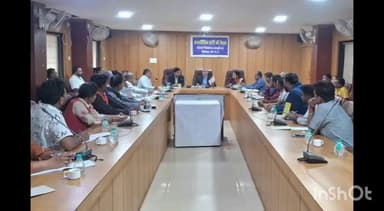 बेमेतरा: बेमेतरा कलेक्ट्रेट में नगरीय निकाय और त्रिस्तरीय पंचायत चुनावों के संबंध में कलेक्टर ने राजनीतिक दलों की बैठक ली