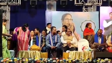 বজবজ ১: বজবজের ৩০ তম বইমেলায় উপস্থিত গ্রন্থাগার মন্ত্রী সহ একাধিক বিধায়করা