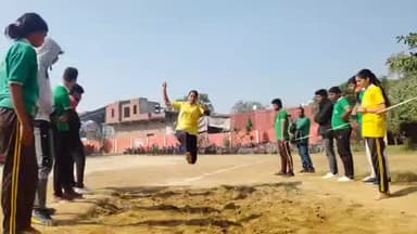 मछलीशहर: बुधवार को मछली शहर तहसील के मुंगराबादशाहपुर में सिटी पब्लिक स्कूल में दौड़ में अनन्या और लंबी कूद में शिवम व रुखसार अव्वल