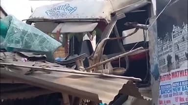 जगदीशपुर: जगदीशपुर नया टोला मोड़ पर अनियंत्रित होकर टेलर गाड़ी सिंगार दुकान में घुसी, कोई हताहत नहीं