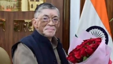 कांके: राजभवन में उपायुक्त मंजूनाथ भजंत्री ने राज्यपाल संतोष कुमार गंगवार से की मुलाकात