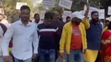 कांके: सनातन समाज ने मोरहाबादी मैदान से डीसी ऑफिस तक निकाला आक्रोश मार्च