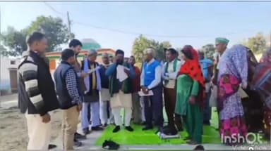 नानपारा: नवाबगंज ब्लॉक मुख्यालय पर भारतीय किसान यूनियन भानू के कार्यकर्ताओं ने खंड विकास अधिकारी को सौंपा सात सूत्रीय ज्ञापन