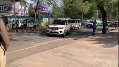 पटना ग्रामीण: मुख्यमंत्री नीतीश कुमार मुंबई रवाना, महाराष्ट्र सीएम के शपथ ग्रहण समारोह में होंगे शामिल