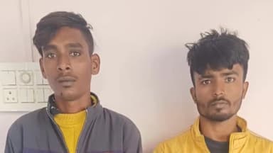 कांके: सुखदेवनगर थाना क्षेत्र में अवैध नशीले पदार्थों की खरीद-बिक्री करने वाले 2 आरोपियों को पुलिस ने किया गिरफ्तार