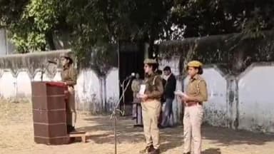 सैफई: सैफई थाना पुलिस ने एस एस मेमोरियल स्कूल में छात्र-छात्राओं को साइबर अपराध से बचने के उपाय बताए