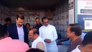 सिंगरौली: जिला अस्पताल के जन औषधि केंद्र का कलेक्टर और विधायक ने किया औचक निरीक्षण, दिए निर्देश