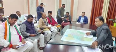 लखीसराय: जिला मुख्यालय परिसर में जिलाधिकारी कार्यालय में प्रेस वार्ता का आयोजन