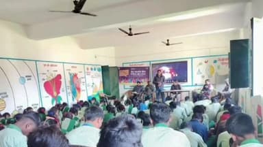 सेन्हा: सेन्हा मुरकी तोरार में महिला हिंसा के खिलाफ जागरूकता कार्यक्रम आयोजित, कानूनी प्रावधानों की जानकारी दी गई