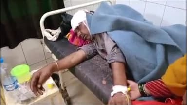 शिवपुरी नगर: कोलारस के होटल में चाय पी रहे युवक पर 3 लोगों ने कुल्हाड़ी से हमला किया, घायल को जिला अस्पताल में भर्ती कराया गया