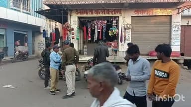 पिपरई: बिना हेलमेट पहने बाइक चलाने वालों के विरुद्ध पिपरई पुलिस ने किए चालान, 4 वाहनों से वसूला ₹1200 का जुर्माना