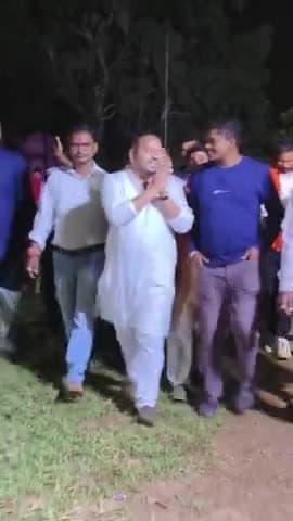 गणेश पंडाल में भगवान विघ्नहर्ता की पूजा-अर्चना और सांस्कृतिक संध्या में शामिल होकर आशीर्वाद प्राप्त किया |
#bemetara #mladipeshsahu #mla