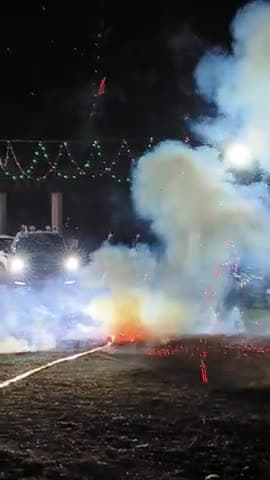 दधाना करपद्माभ्यामक्षमालाकमण्डलू। 
देवी प्रसीदतु मयि ब्रह्मचारिण्यनुत्तमा।।

शारदीय नवरात्री के पावन पर्व पर मित्र मण्डल बेमेतरा द्वारा नगर के क़ृषि उपज मंडी बेमेतरा में आयोजित रास गरबा महोत्सव 2024 की प्रथम दिन शुभारंभ कार्यक्रम।