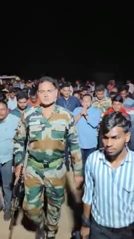 शारदीय नवरात्रि के अवसर पर ग्राम बैजलपुर में सार्वजनिक युवा दुर्गोत्सव समिति के द्वारा आयोजित सांस्कृतिक कार्यक्रम में सम्मिलित हुआ |
#bemetara #MLA #chhattisgarh #mladipeshsahu #dipeshsahu #political #बेमेतरा_जिला #raipur #bemetaranews