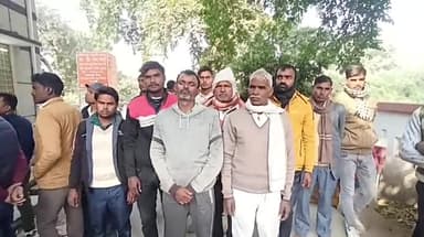 बदायूं: राजपुर और कुंदावली गांव के बीच पिकअप गाड़ी ने बाइक सवारों को टक्कर मारी, एक की मौत और दो लोग घायल हुए