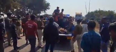 जबेरा: जलहरी ग्राम के पास ट्रक की टक्कर में दो युवक मारे गए, दोनों बाइक पर थे