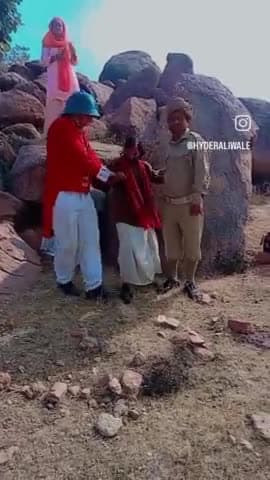 हैदर अली एक्टर फिल्म की शूटिंग के दौरान चोर को ले जाते हुए