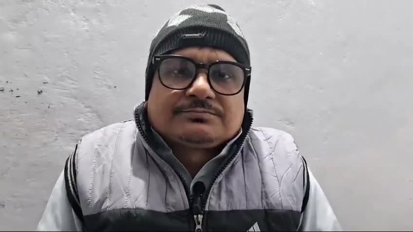 नौनिहालों के भोजन को गटक जाते हैं गुरुजी40 के जगह का 194 हाजरी,जदयू नेता रौशन अग्रवाल ने की जांच कर कारवाई की मांग।
#Bihar_Governmet #Education_Department_Bihar