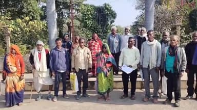 कटनी नगर: ढीमरखेड़ा के मेर पहरुआ के ग्रामीणों को आवंटित पट्टे की भूमि कंप्यूटर में दर्ज नहीं, कलेक्ट्रेट पहुंचे