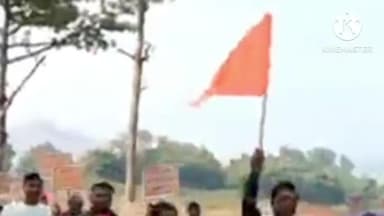 सिल्ली: बांग्लादेश में हिंदुओं पर हो रहे अत्याचार के विरोध में राहे में लोगों ने किया प्रदर्शन