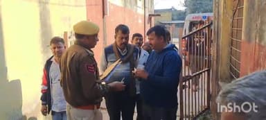 धौलपुर: चांदपुर गांव के पास सड़क किनारे खड़े ट्रैक्टर को ट्रक ने मारी टक्कर, ड्राइवर की मौत, ट्रैक्टर चालक गंभीर घायल