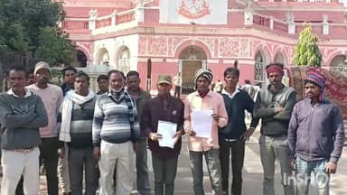 शिवपुरी नगर: डोडयाई गांव में जियोटैगिंग के बदले रोजगार सहायक मांग रहा रिश्वत, ग्रामीणों ने कलेक्टर से हटाने की मांग की