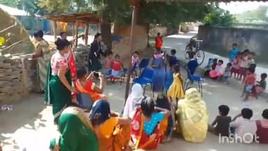 जगदलपुर: मधोता में गोदभराई कार्यक्रम एवं महतारी वंदन योजना के हितग्राहियों को तिलक लगाकर सुशासन सम्मान कार्यक्रम का आयोजन हुआ