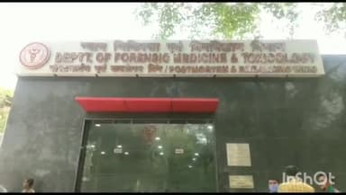 कालकाजी: गोविंदपुरी में छत के इस्तेमाल को लेकर विवाद, दंपति पर पड़ोसी ने किया चाकू से हमला, पति गंभीर