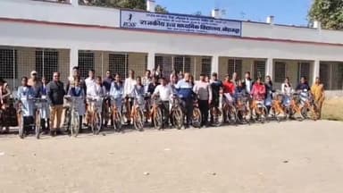 कनवास: खेड़ा रुद्रा में 23 बालिकाओं को निःशुल्क साइकिल वितरण, साइकिल पाकर बालिकाओं के चेहरे पर खुशी छाई