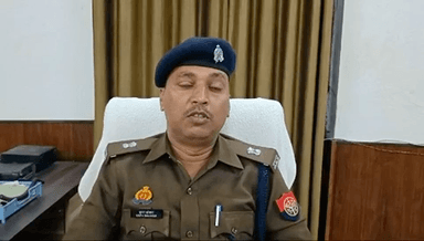 श्री विक्रांत वीर पुलिस अधीक्षक जनपद-बलिया के द्वारा पुलिस कर्मियों के शारीरिक व मानसिक स्वास्थ को ध्यान में रखते हुए साप्ताहिक अवकाश की प्रदर्शक परियोजना के तहत फेफना थाने से शुरू की गई