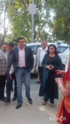 गौतम बुद्ध नगर: सेक्टर 33 में गुलदाउदी शो का शुभारंभ नोएडा प्राधिकरण के मुख्य कार्यपालिका अधिकारी लोकेश एम ने किया