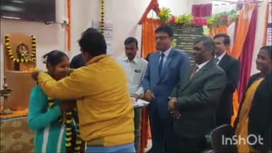 प्रतापगढ़: राष्ट्रीय लोक अदालत में पारिवारिक न्यायालय से जुड़े 18 जोड़ों का किया गया समझौता: जिला जज