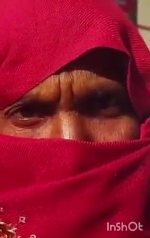 गाज़ियाबाद: मोदीनगर थाना क्षेत्र में डीजे बंद करने को लेकर विवाद में विशेष समुदाय के दबंगों ने महिला के मुंह पर थूका