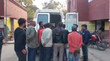 पूरनपुर: किसान सहकारी चीनी मिल में पाइप गिरने से कर्मचारी घायल, सीएचसी से जिला अस्पताल किया गया रेफर