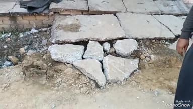 #सिंगरौली 3 साल से ज्यादा खम्मा और बlश की जुगाड़ से 20 से 25 घर लाइट जा रहाहै लेकिन नगर निगम आज तक स्टेट लाइट
#sunilshah