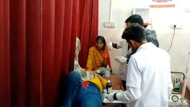 मिर्ज़ापुर: परमांपुर टेढ़वा मोहल्ले में सीढ़ी से गिरकर किशोरी गंभीर रूप से जख्मी, मंडलीय अस्पताल में भर्ती