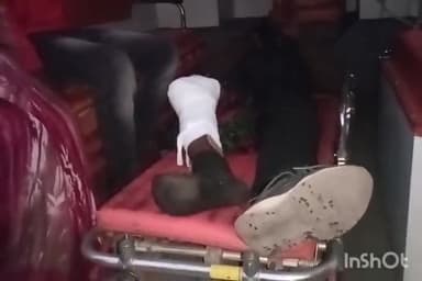 बल्देवगढ़: बल्देवगढ़ खरगापुर मार्ग पर प्रेमनगर के पास सड़क हादसा, बाइक सवार तीन घायल