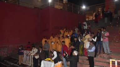 सीतामऊ: मंदसौर के पशुपतिनाथ मंदिर शिवना घाट पर शिवना मैया की आरती की गई, SDM, पुजारी और अन्य लोग मौजूद रहे