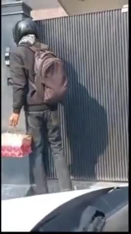 मेरठ: मेरठ में व्यापारी नेता कमल ठाकुर के घर IT रेड: पूर्व पार्षद, व्यापारी संजय जैन के घर भी दस्तावेज खंगाले जा रहे