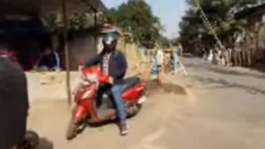 कांके: रांची के JSSC कार्यालय में दूसरे दिन भी अभ्यर्थियों के प्रमाण पत्रों की जांच जारी, भारी सुरक्षा व्यवस्था