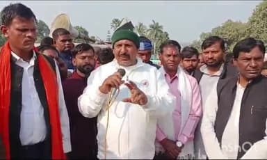 खगड़िया: खगड़िया में कोशी कॉलेज के मैदान में ई-रिक्शा संघ की एक दिवसीय बैठक