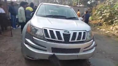 तेज रफ्तार से आ रही कार अनियंत्रित होकर तरैया के मां बच्ची किराना दुकान में घुसी,तीन घायल व लाखों की क्षति