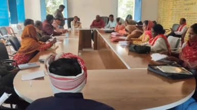 सेन्हा: झलजमीरा पंचायत भवन में पंचायत विकास सूचकांक पर हुआ कार्यशाला का आयोजन