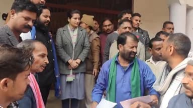 मथुरा: राज्यसभा में संविधान निर्माता अंबेडकर के बयान का समता फाउंडेशन ने किया विरोध, गृहमंत्री अमित शाह के इस्तीफे की मांग की