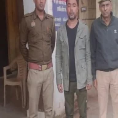 कानपुर: वीआईपी रोड पर तमंचा लेकर घूम रहे शातिर को मुखबिर की सटीक सूचना पर पुलिस ने किया गिरफ्तार