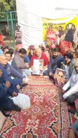 डिफेन्स कॉलोनी: अमित शाह के डॉ अंबेडकर पर दिए गए बयान के विरोध में जंगपुरा में हुआ प्रदर्शन, पूर्व उपमुख्यमंत्री मनीष सिसोदिया हुए शामिल